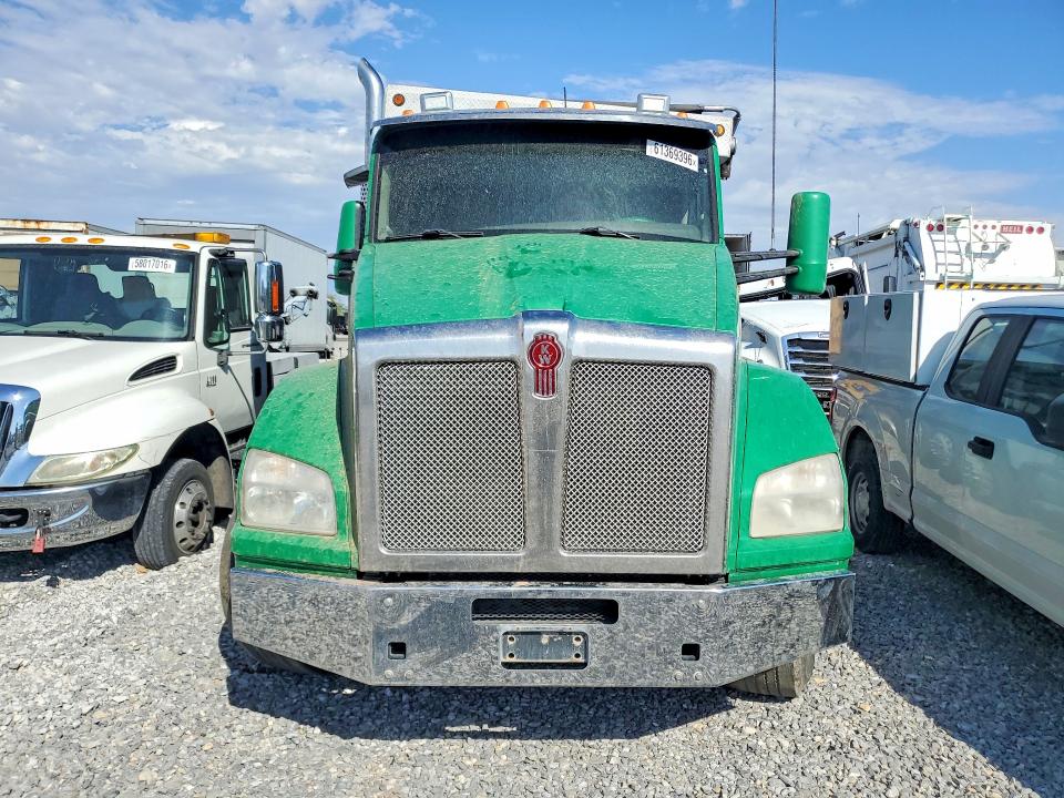 2017 Kenworth Construction მანქანა იყიდება აუქციონზე, vin: 1NKZXPTX9HJ153212, აუქციონის ნომერი: 61369396
