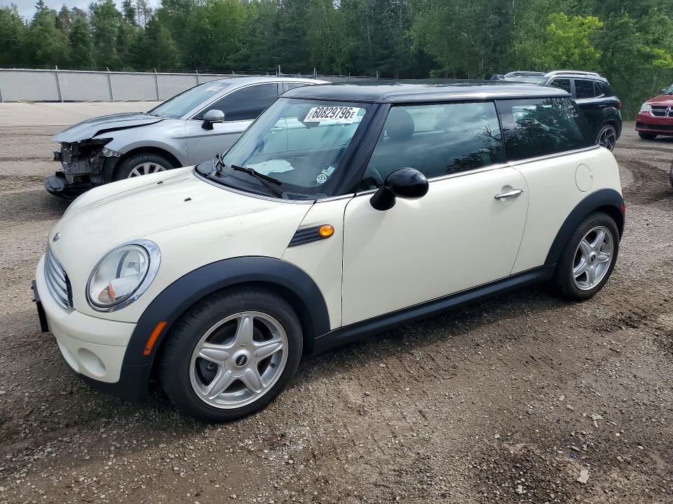 2009 Mini Cooper მანქანა იყიდება აუქციონზე, vin: WMWMF33529TT69735, აუქციონის ნომერი: 60829796