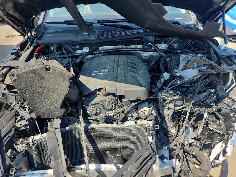 60242516 :رقم المزاد ، WA1AAAFY5M2011391 vin ، 2021 Audi Q5 مزاد بيع