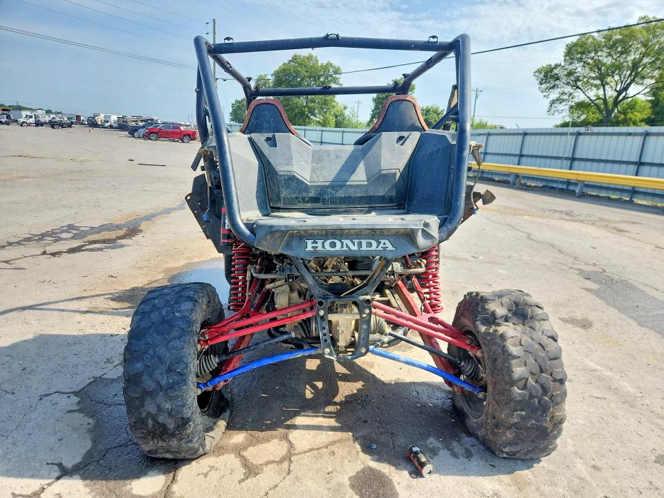 Продажа на аукционе авто 2020 Honda Sxs1000, vin: 1HFVE0542L4100462, номер лота: 62224596