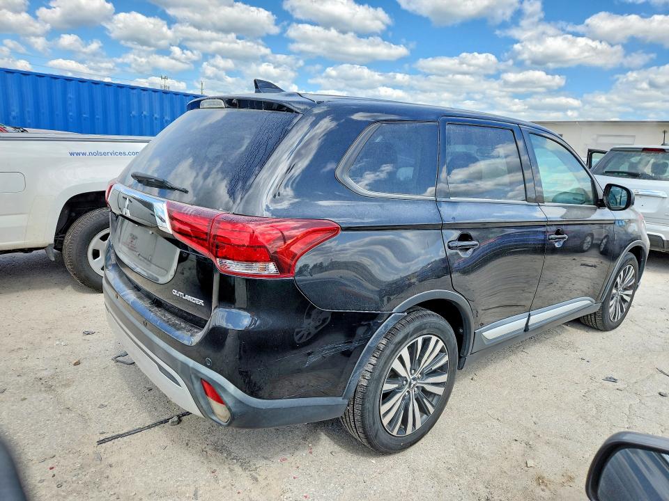 Продажа на аукционе авто 2019 Mitsubishi Outlander, vin: JA4AD2A36KZ009730, номер лота: 62318666