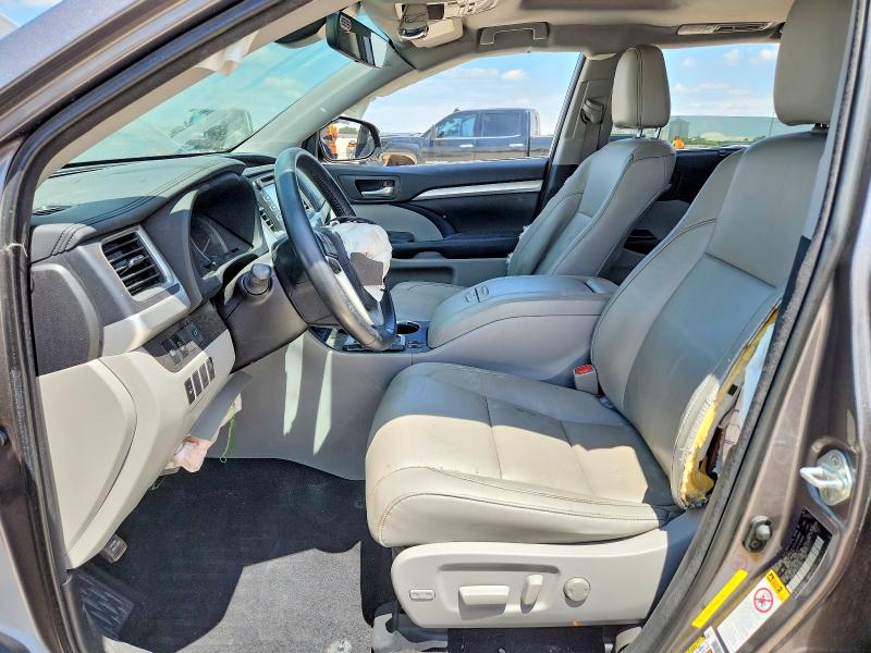 59838426 :رقم المزاد ، 5TDKZRFHXJS549736 vin ، 2018 Toyota Highlander مزاد بيع