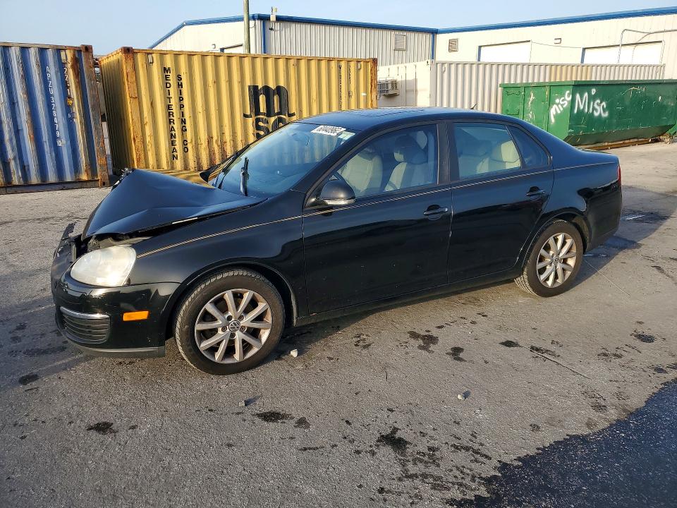 60440966 :رقم المزاد ، 3VWRX7AJ8AM157662 vin ، 2010 Volkswagen Jetta مزاد بيع