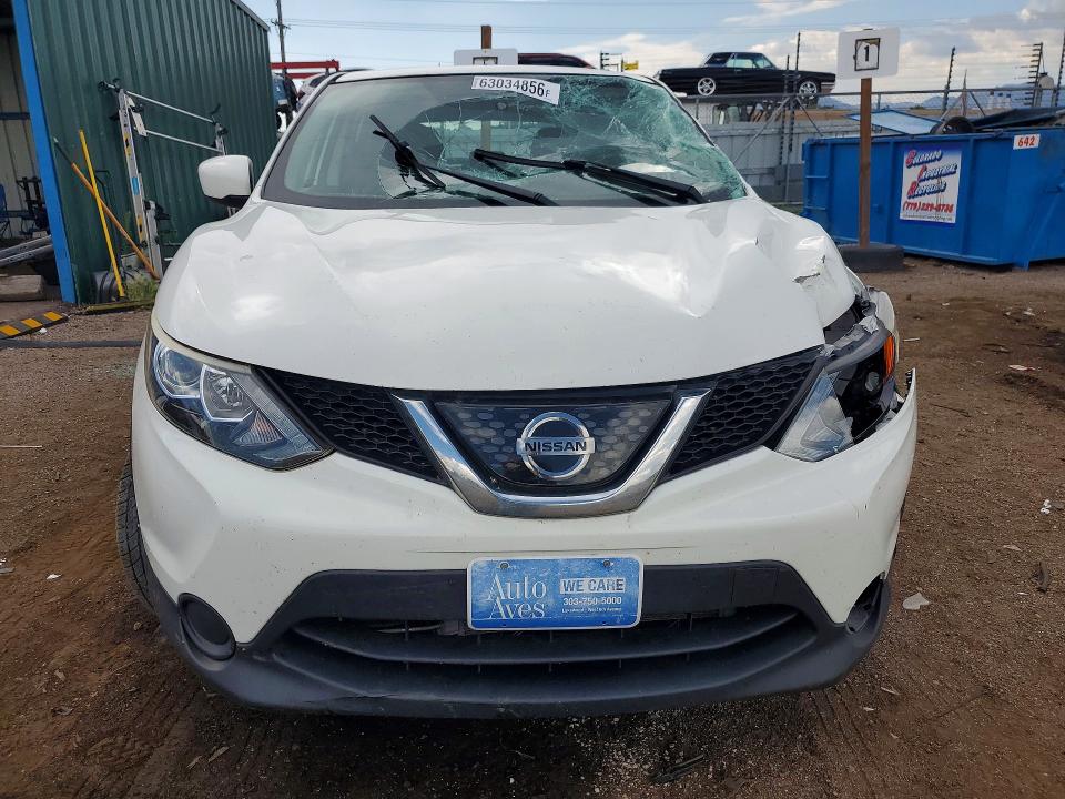 63034856 :رقم المزاد ، JN1BJ1CRXJW283627 vin ، 2018 Nissan Rogue Sport مزاد بيع