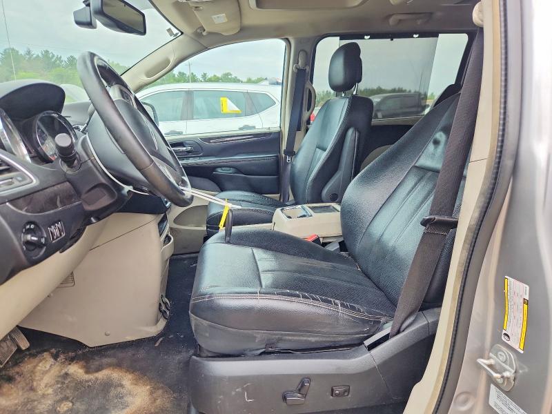 62473726 :رقم المزاد ، 2C4RC1CGXGR304319 vin ، 2016 Chrysler Town & Country مزاد بيع