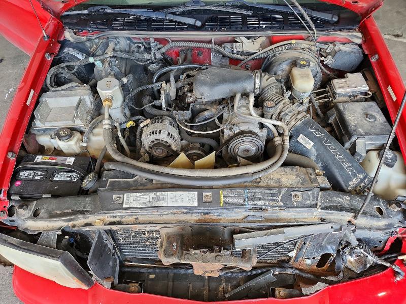 60826606 :رقم المزاد ، 1GTCS19XX38222497 vin ، 2003 Gmc Sonoma مزاد بيع