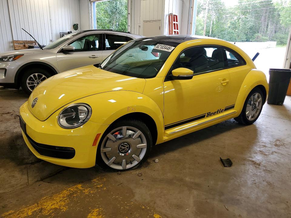 62103446 :رقم المزاد ، 3VWJP7AT8DM687858 vin ، 2013 Volkswagen Beetle مزاد بيع