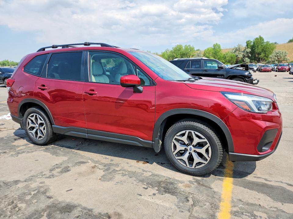 59122806 :رقم المزاد ، JF2SKAFC7MH557152 vin ، 2021 Subaru Forester مزاد بيع