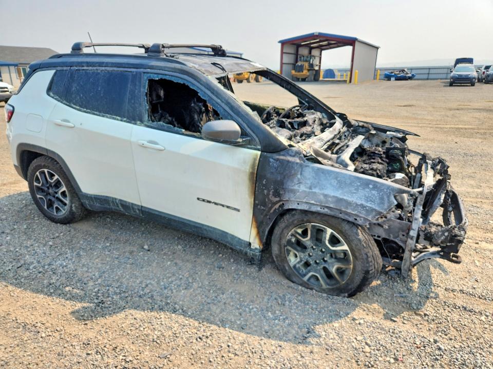 62717546 :رقم المزاد ، 3C4NJDDB5LT116615 vin ، 2020 Jeep Compass مزاد بيع