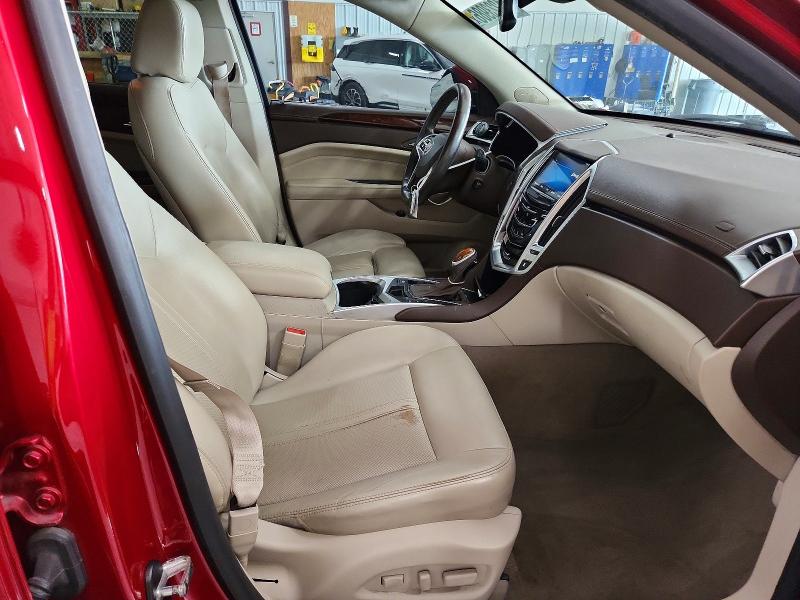 61223986 :رقم المزاد ، 3GYFNFE36FS567052 vin ، 2015 Cadillac Srx مزاد بيع
