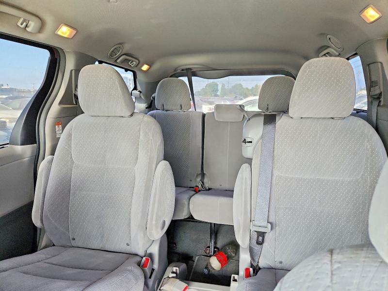 Auction sale of the 2019 Toyota Sienna, vin: 5TDKZ3DC4KS995788, lot number: 62788286