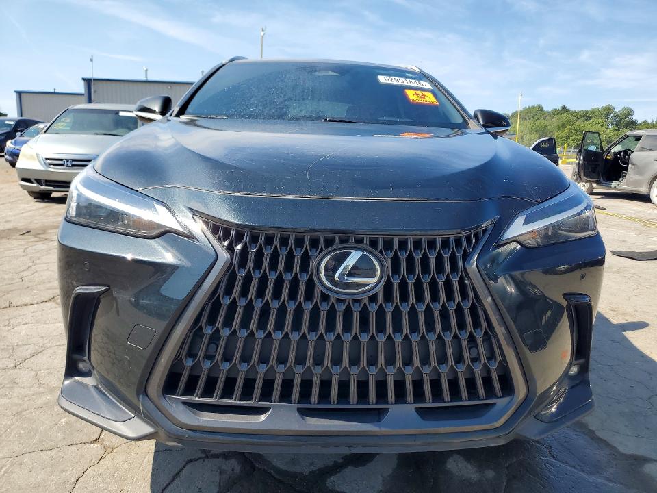 2022 Lexus Nx მანქანა იყიდება აუქციონზე, vin: JTJGKCEZ1N5004115, აუქციონის ნომერი: 62991846