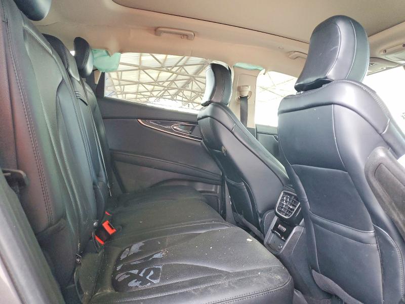 59669856 :رقم المزاد ، 2LMPJ8KP3MBL19000 vin ، 2021 Lincoln Nautilus مزاد بيع