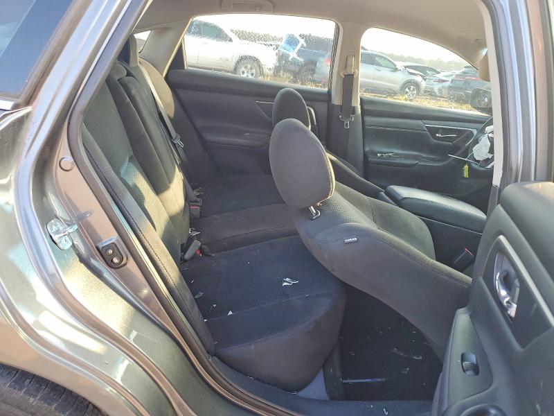 62445756 :رقم المزاد ، 1N4AL3AP5FN884687 vin ، 2015 Nissan Altima مزاد بيع