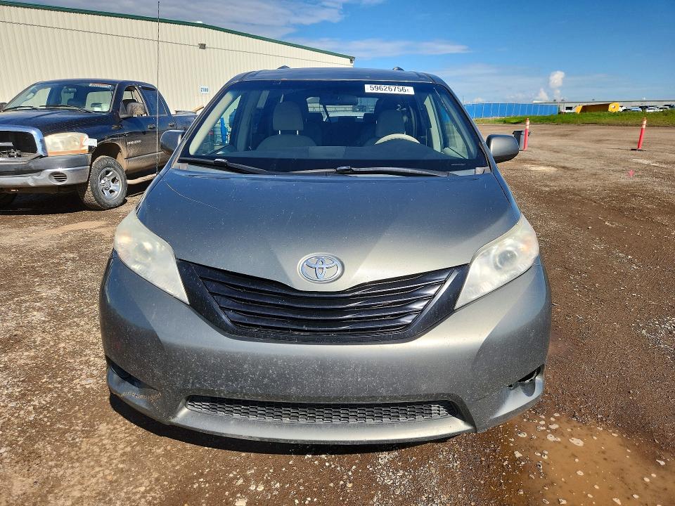 Продаж на аукціоні авто 2011 Toyota Sienna, vin: 5TDZK3DC1BS100552, номер лоту: 59626756