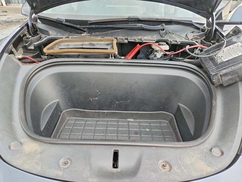 2020 Tesla Model Y მანქანა იყიდება აუქციონზე, vin: 5YJYGDEE4LF049072, აუქციონის ნომერი: 61695726