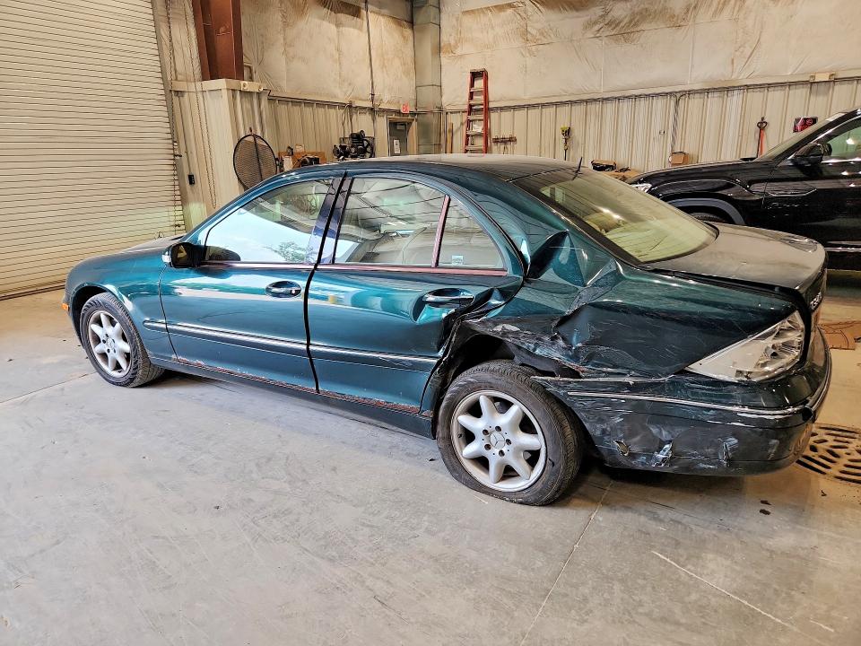 61758096 :رقم المزاد ، WDBRF61J42E009059 vin ، 2002 Mercedes-benz C مزاد بيع