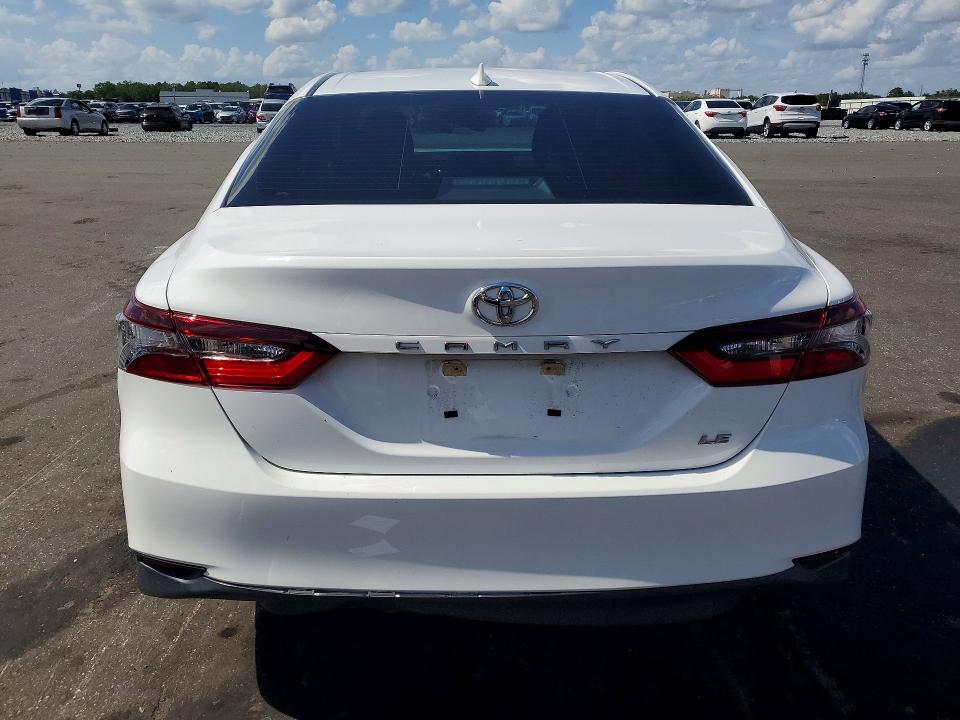 Продаж на аукціоні авто 2022 Toyota Camry, vin: 4T1R11AK2NU657839, номер лоту: 60891086