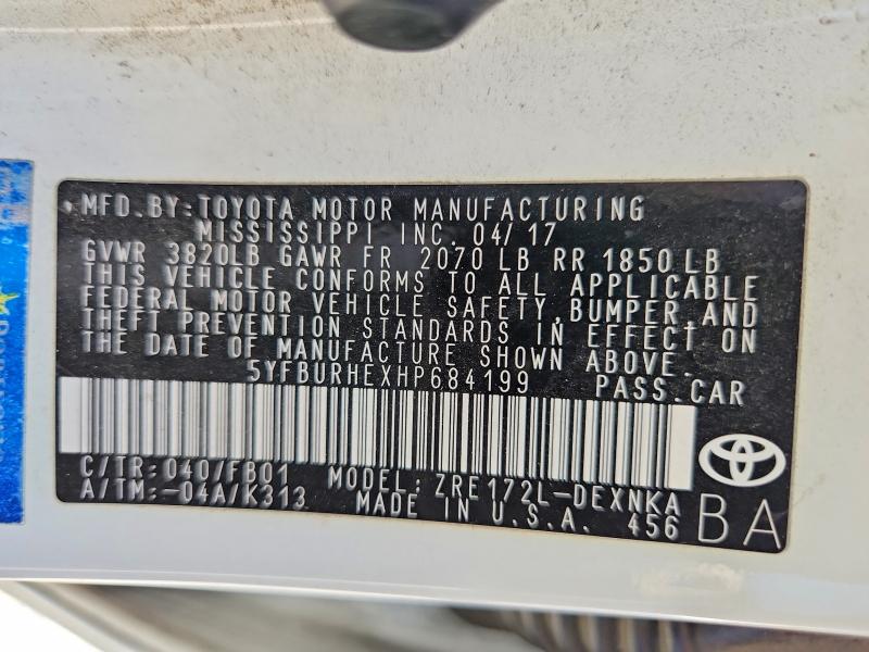 60084466 :رقم المزاد ، 5YFBURHEXHP684199 vin ، 2017 Toyota Corolla مزاد بيع