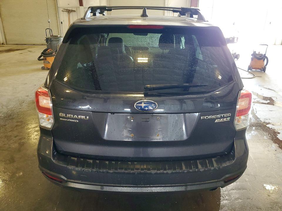 Продажа на аукционе авто 2017 Subaru Forester, vin: JF2SJAWC5HH515944, номер лота: 61484526