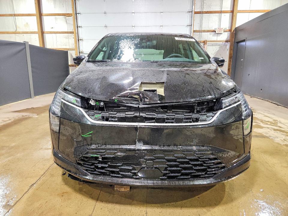 63465356 :رقم المزاد ، 2C4RC1BG1VR576675 vin ، 2027 Chrysler Pacifica مزاد بيع