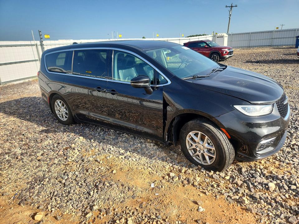 Продажа на аукционе авто 2023 Chrysler Pacifica, vin: 2C4RC1BG3PR627631, номер лота: 61604836