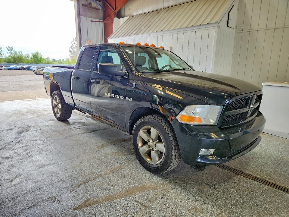 62497696 :رقم المزاد ، 1C6RD7FT1CS302936 vin ، 2012 Dodge Ram 1500 مزاد بيع