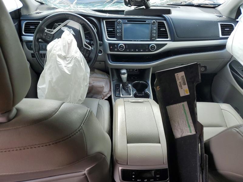 Продажа на аукционе авто 2018 Toyota Highlander, vin: 5TDJZRFHXJS525691, номер лота: 61028766