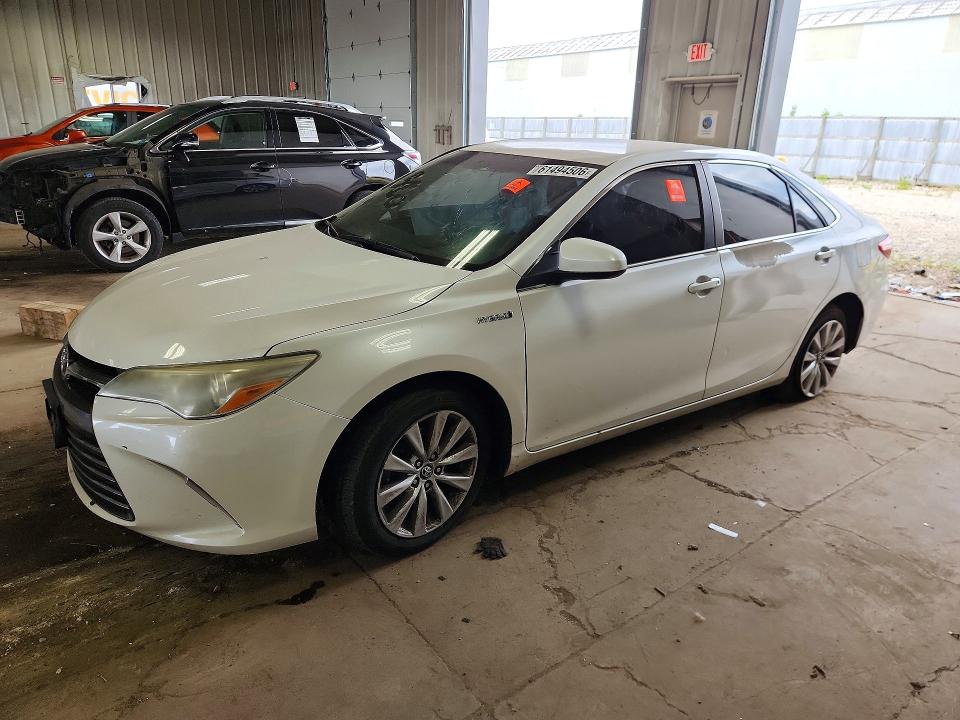 Продажа на аукционе авто 2015 Toyota Camry Hybrid, vin: 4T1BD1FK5FU150257, номер лота: 61494506