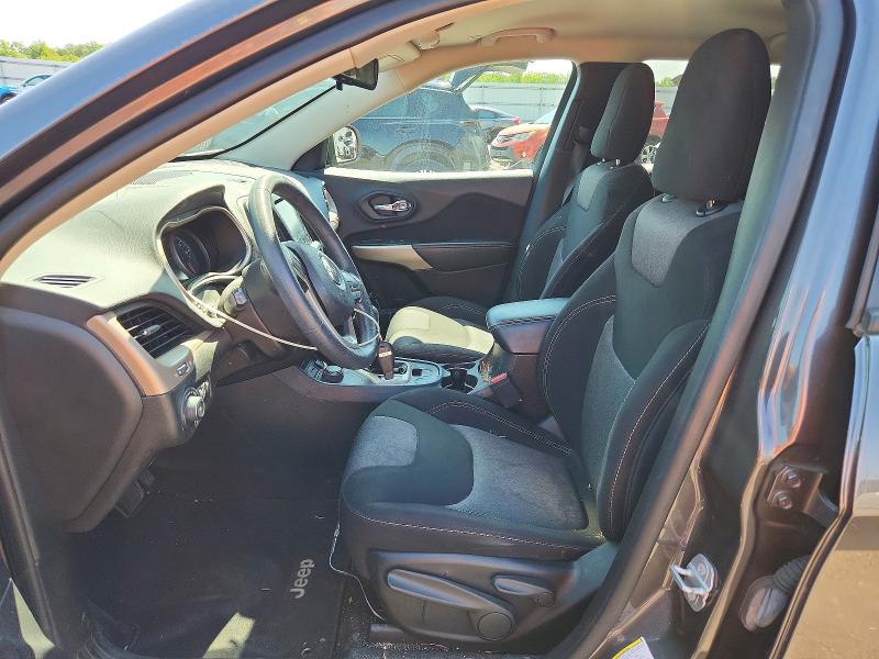 62778036 :رقم المزاد ، 1C4PJMCX1JD586679 vin ، 2018 Jeep Cherokee مزاد بيع