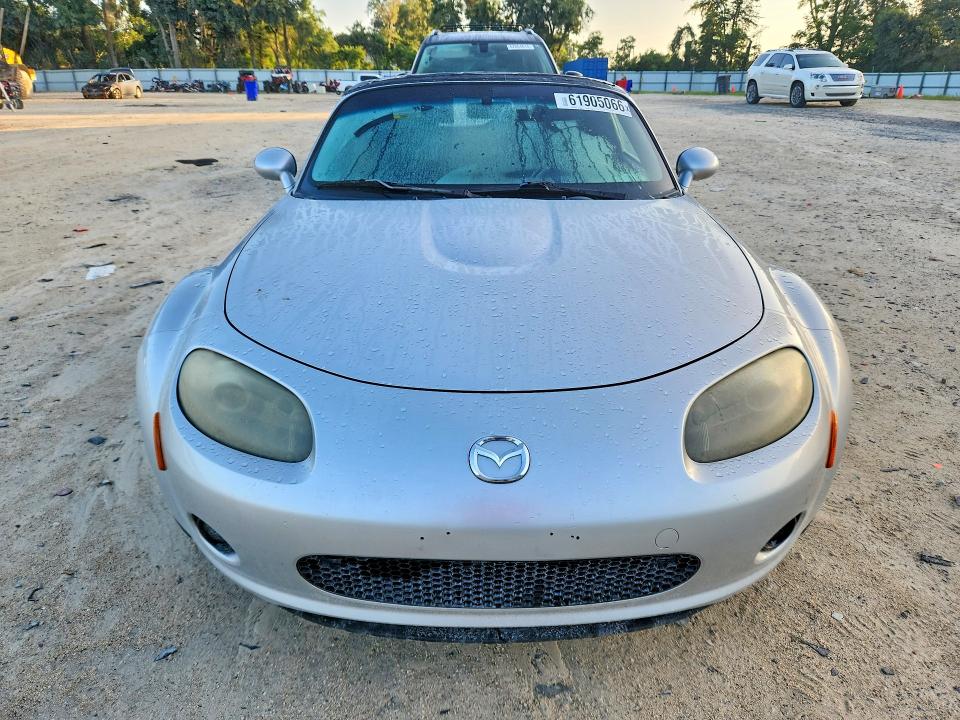 61905066 :رقم المزاد ، JM1NC25F860102645 vin ، 2006 Mazda Mx-5 Miata مزاد بيع