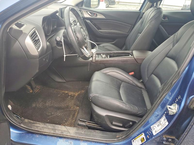 2018 Mazda 3 მანქანა იყიდება აუქციონზე, vin: 3MZBN1V3XJM179677, აუქციონის ნომერი: 61413356