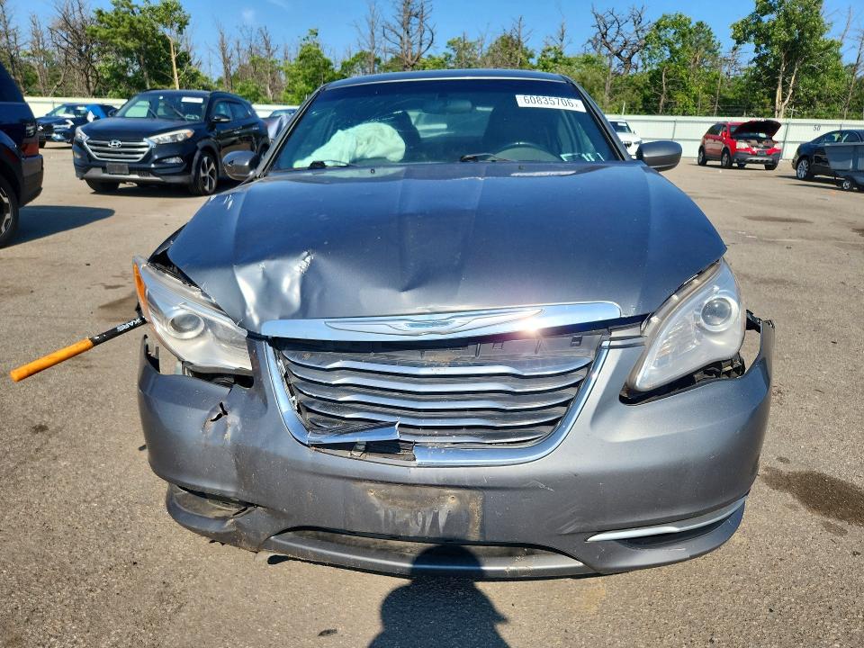 2013 Chrysler 200 მანქანა იყიდება აუქციონზე, vin: 1C3CCBBG4DN533900, აუქციონის ნომერი: 60835706