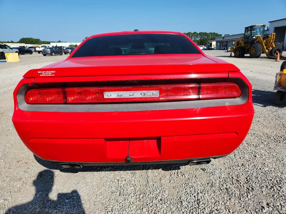 59329786 :رقم المزاد ، 2C3CDYBT4EH110581 vin ، 2014 Dodge Challenger مزاد بيع