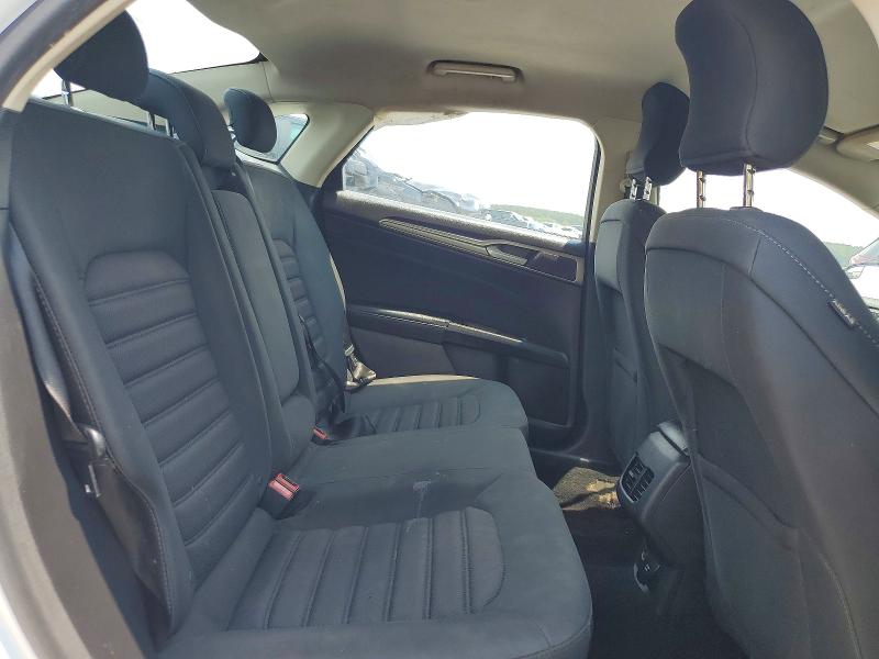 62689096 :رقم المزاد ، 3FA6P0LU4JR243189 vin ، 2018 Ford Fusion مزاد بيع