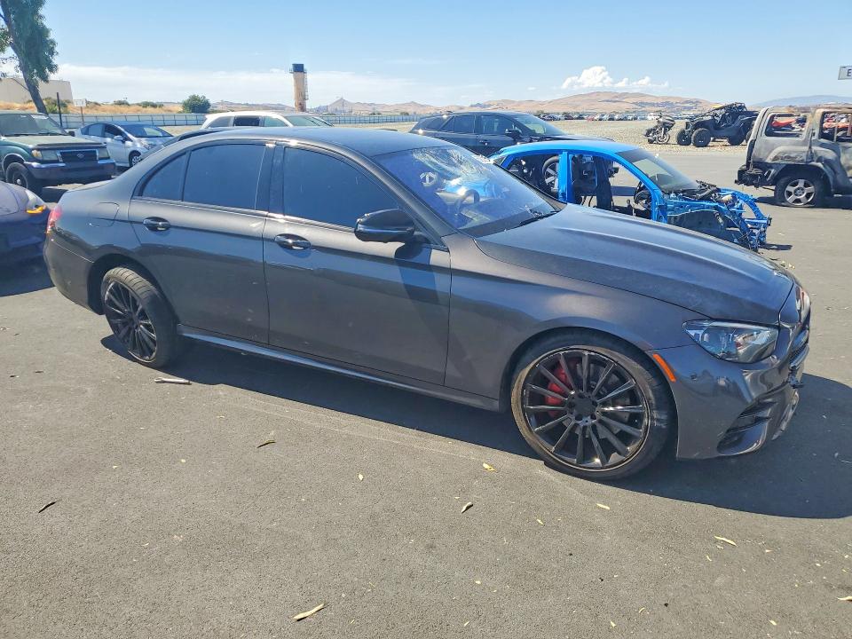 2022 Mercedes-benz E მანქანა იყიდება აუქციონზე, vin: W1KZF5KB4NB024000, აუქციონის ნომერი: 60889316