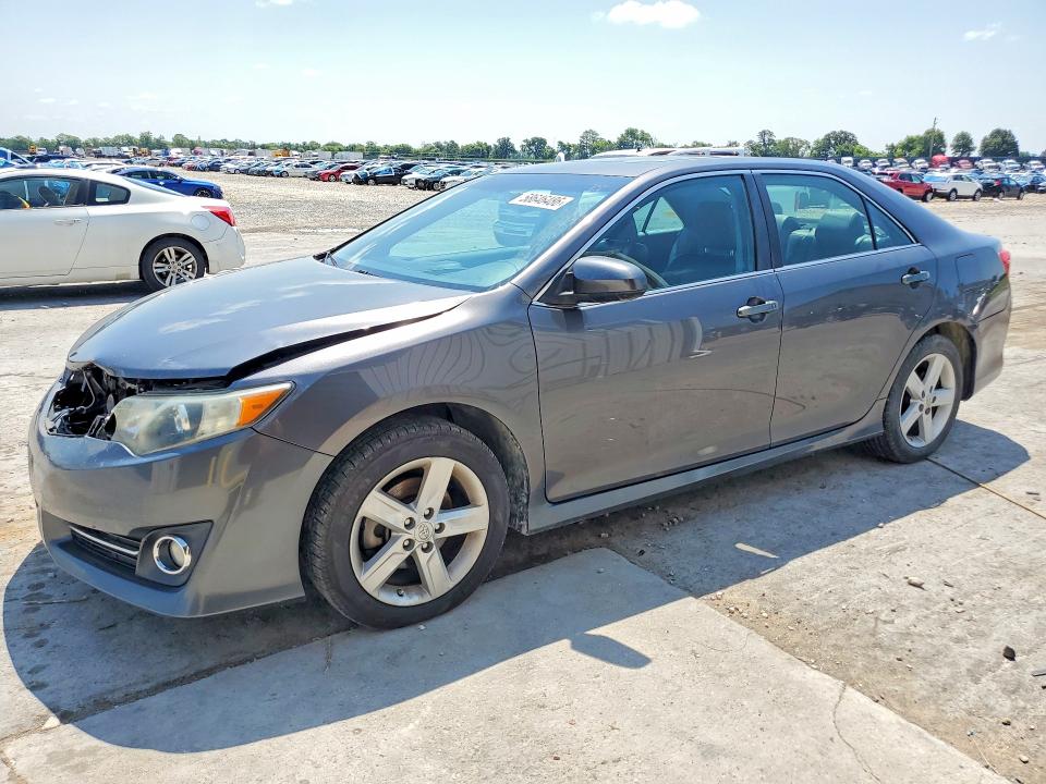 58646486 :رقم المزاد ، 4T1BF1FK7DU667518 vin ، 2013 Toyota Camry مزاد بيع