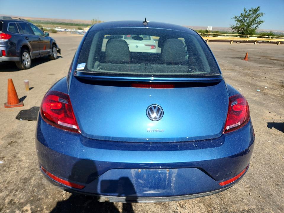 2019 Volkswagen Beetle მანქანა იყიდება აუქციონზე, vin: 3VWFD7AT7KM712602, აუქციონის ნომერი: 59714166