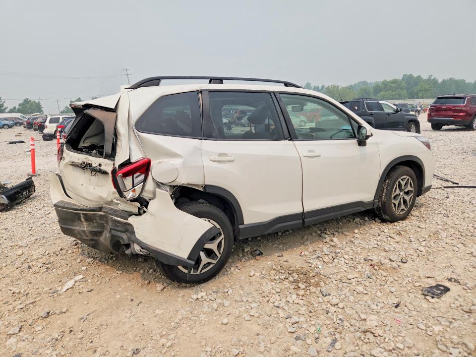 Продажа на аукционе авто 2021 Subaru Forester, vin: JF2SKAJC9MH552915, номер лота: 61392506