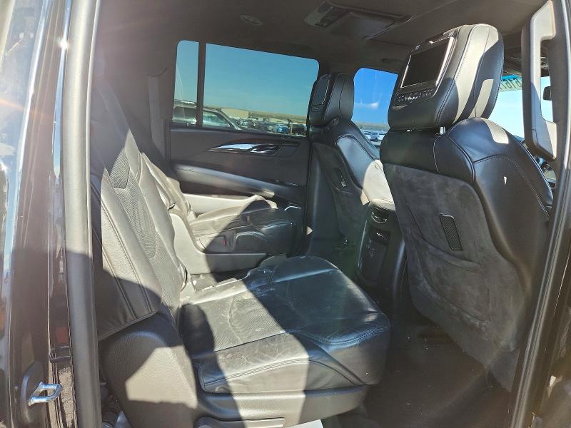 61677026 :رقم المزاد ، 1GYS4KKJ2GR113611 vin ، 2016 Cadillac Escalade مزاد بيع