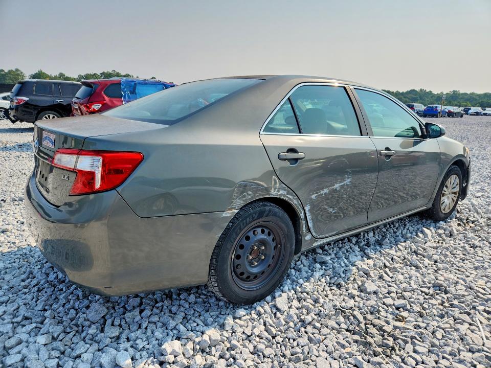 63311086 :رقم المزاد ، 4T1BF1FK7CU512336 vin ، 2012 Toyota Camry مزاد بيع