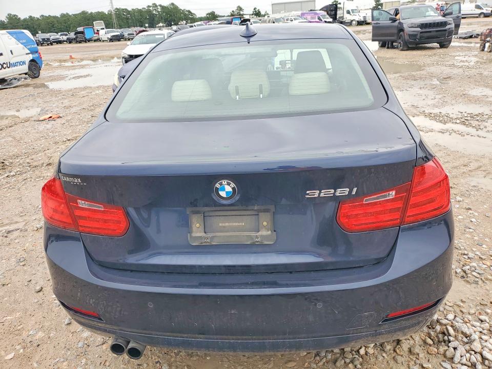 60419886 :رقم المزاد ، WBA3A5G56FNS90262 vin ، 2015 Bmw 328 مزاد بيع