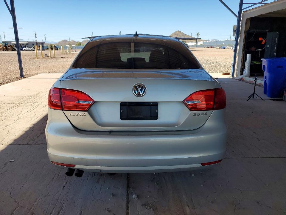 59632546 :رقم المزاد ، 3VWDZ7AJ5BM392333 vin ، 2011 Volkswagen Jetta مزاد بيع