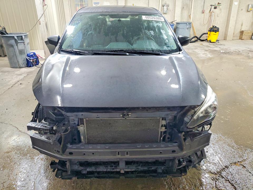 60526386 :رقم المزاد ، 4S3GTAA65J3737127 vin ، 2018 Subaru Impreza مزاد بيع