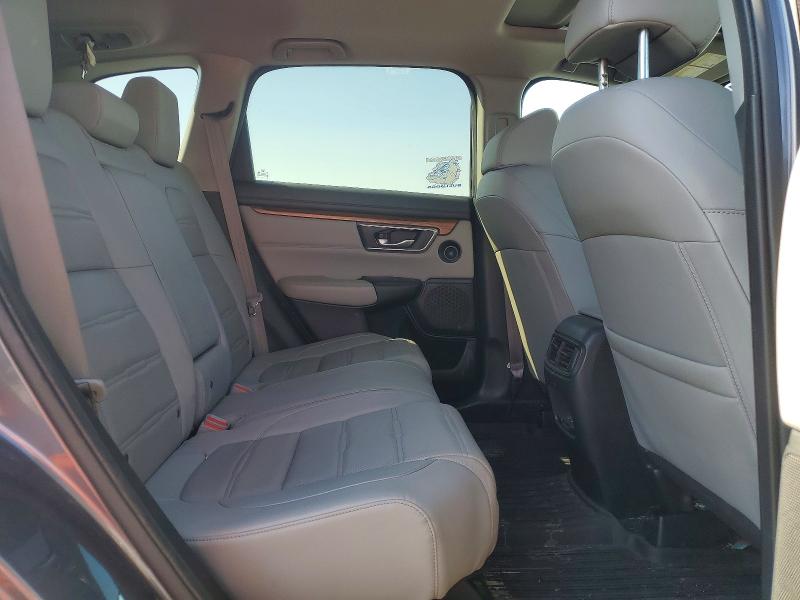 63415026 :رقم المزاد ، 2HKRW2H85HH607568 vin ، 2017 Honda Cr-v مزاد بيع