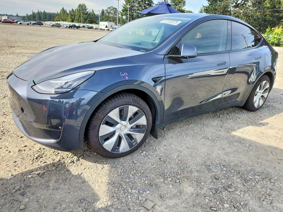 Продажа на аукционе авто 2021 Tesla Model Y, vin: 5YJYGAEE0MF146298, номер лота: 61553676