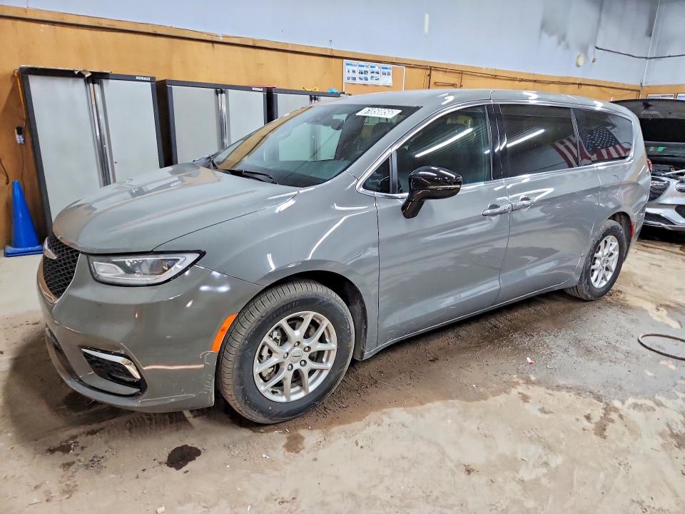 61850856 :رقم المزاد ، 2C4RC1BG6SR556501 vin ، 2025 Chrysler Pacifica مزاد بيع