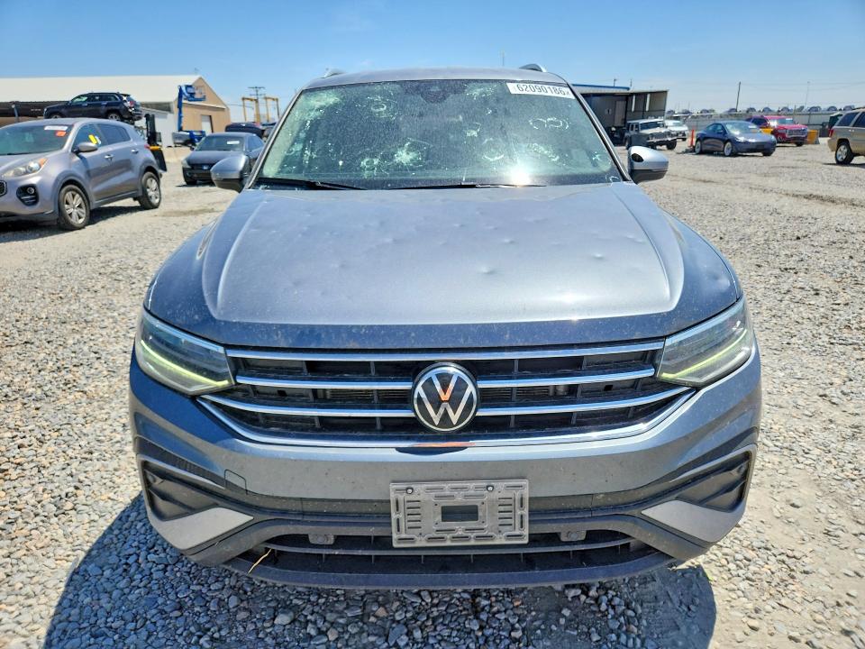 62090186 :رقم المزاد ، 3VV5B7AXXRM209486 vin ، 2024 Volkswagen Tiguan مزاد بيع