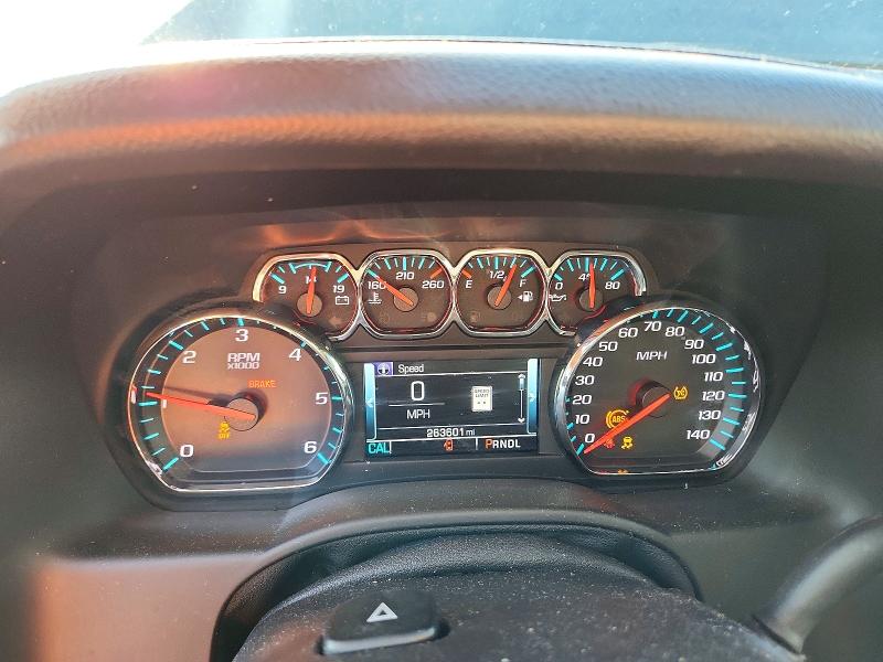 Продажа на аукционе авто 2017 Chevrolet Suburban, vin: 1GNSKHKC2HR173381, номер лота: 61386776