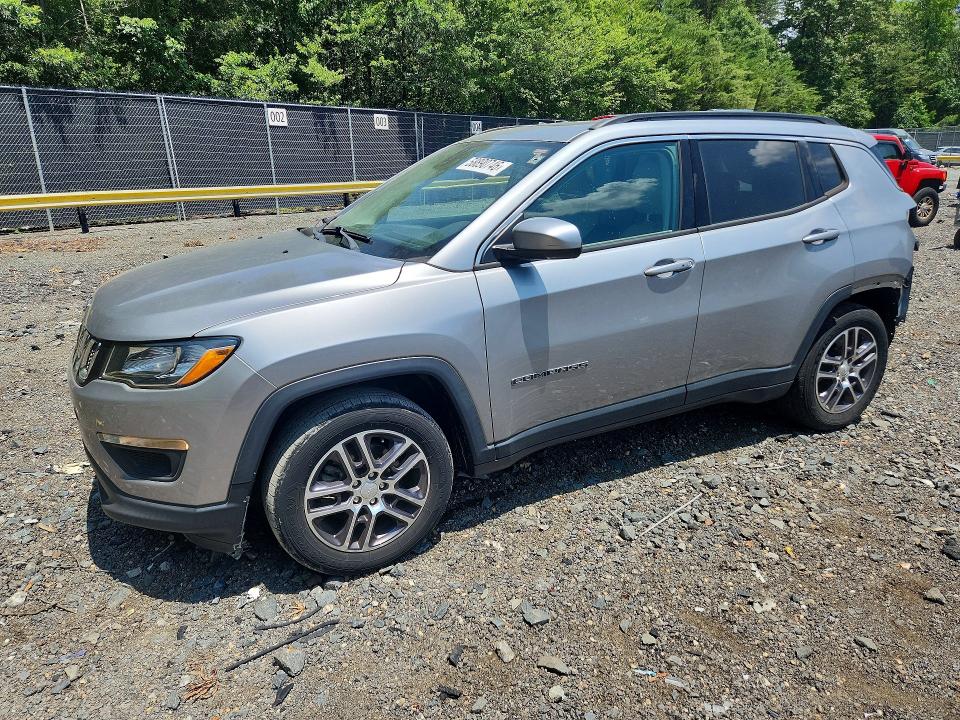 58890746 :رقم المزاد ، 3C4NJCBB5JT495190 vin ، 2018 Jeep Compass مزاد بيع